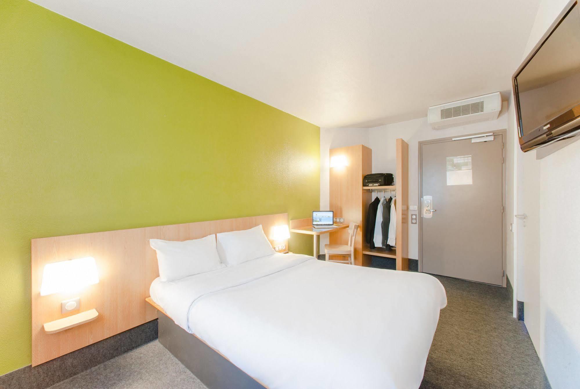 B&B Hotel Troyes Saint-Parres-Aux-Tertres Exterior photo